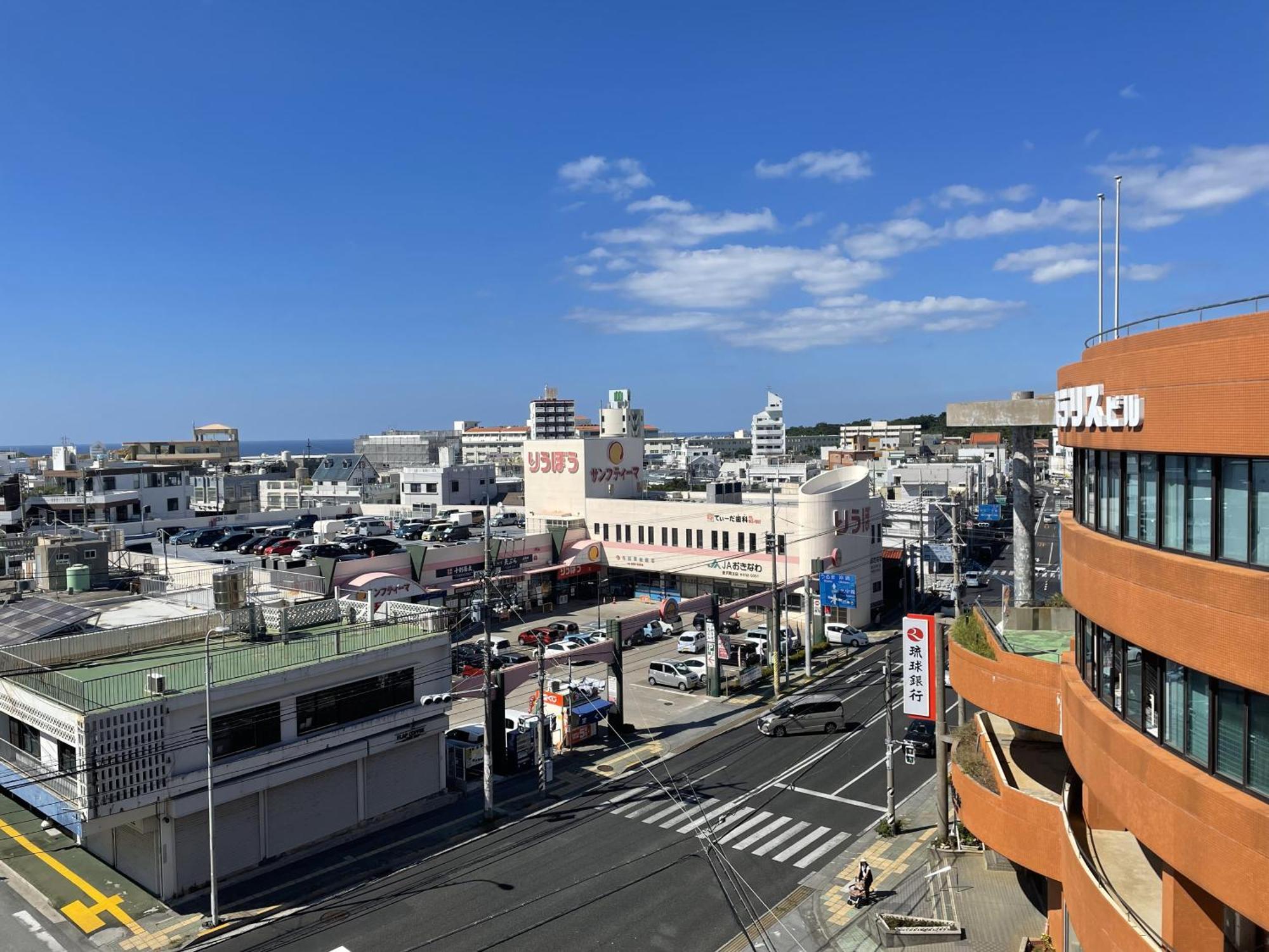 Bibi Hotel Futenma Гинован Екстериор снимка
